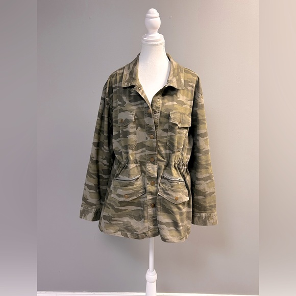 NWT Caslon Camo Women's Light Jacket from Nordstrom’s. Sz XXL - Picture 1 of 7